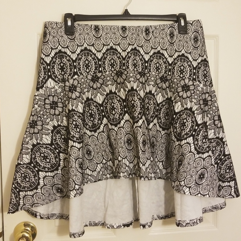 Torrid High Low Mermaid Skirt Size 1